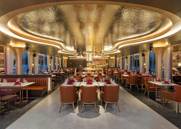 Botel Sea Stars Cruise