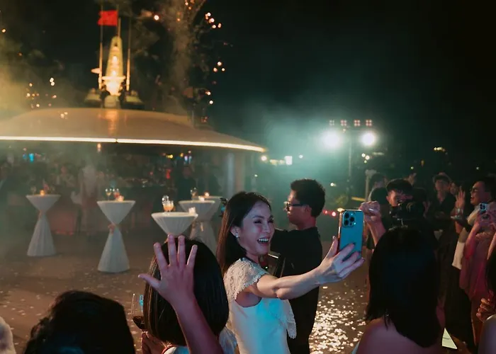 Sea Stars Cruise Hạ Long
