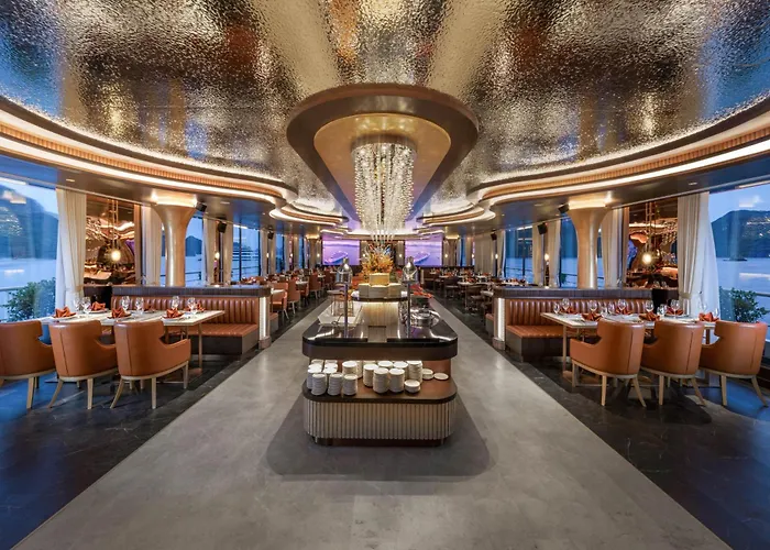 Sea Stars Cruise Botel 5*