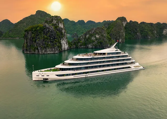 Sea Stars Cruise Botel Hạ Long